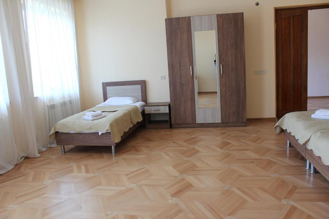 Big House Hotel Tbilisi Exterior photo